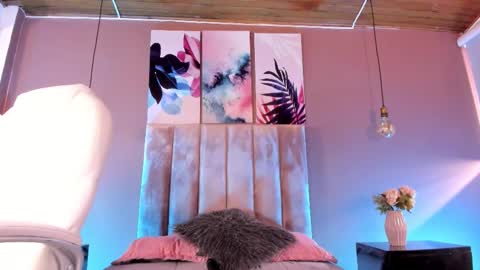 Snapshot of bellaclaiir chatting on 20, 11, 2025 Bella Clair online show from 20, 11, 2025