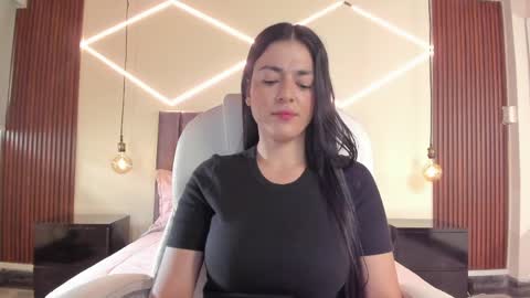 Bella Clair online show from 25, 3, 2026