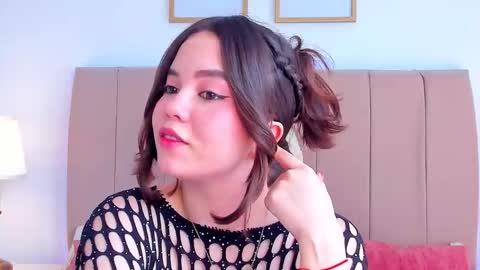 BellaFontana online show from 12, 11, 2025