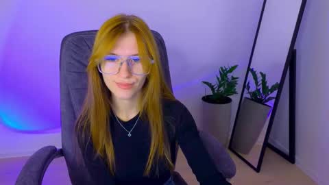 BellaFoxi online show from 30, 9, 2025