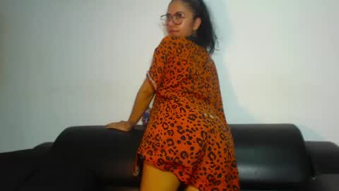 Snapshot of bellaluxxs chatting on 3, 6, 2026 MY NAME IS BELL online show from 3, 6, 2026