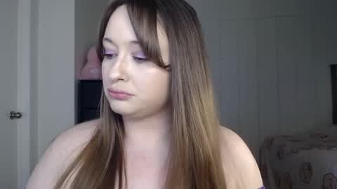 Bella Monroe online show from 28, 2, 2025