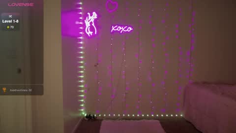 Bella Monroe online show from 9, 4, 2026