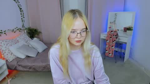 Bella online show from 14, 11, 2025