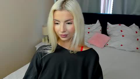 Snapshot of bellamur_ chatting on 7, 8, 2026 Bella online show from 7, 8, 2026