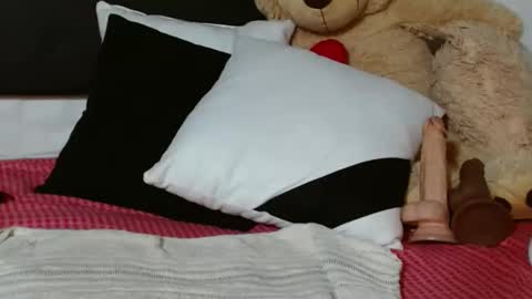 Snapshot of bellamy_sweet chatting on 12, 1, 2025 bellamy online show from 12, 1, 2025