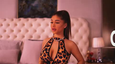 Bella online show from 12, 4, 2026