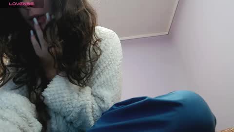Snapshot of bellaqueen0701 chatting on 22, 9, 2025 bellaqueen0701 online show from 22, 9, 2025