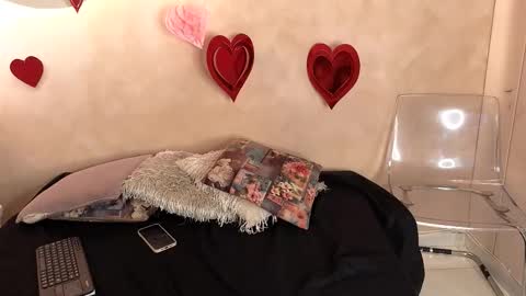 bellarooux online show from 3, 3, 2026