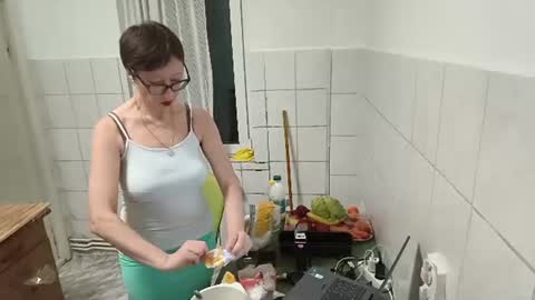 Emma online show from 12, 6, 2026