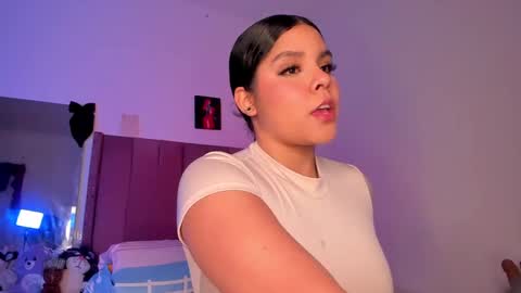 Bella online show from 24, 1, 2025