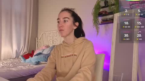 Bella online show from 22, 9, 2025