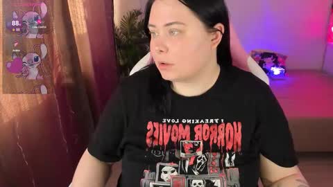 LinaBoo online show from 19, 11, 2025