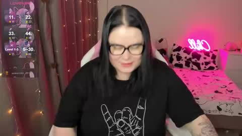 LinaBoo online show from 6, 2, 2026