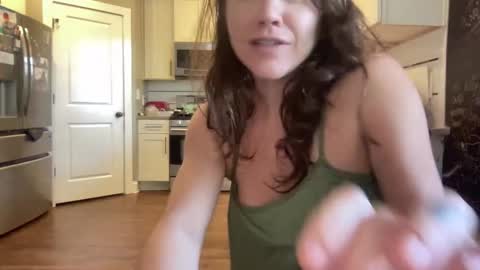 bendlikebecks online show from 26, 11, 2025