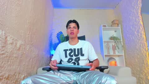 BENJAMIN online show from 29, 1, 2025