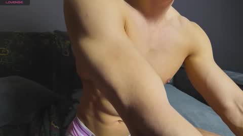 benjaminkarl02 online show from 26, 11, 2025