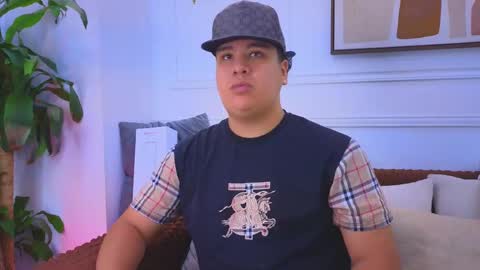 bennett_alejoo online show from 16, 4, 2026