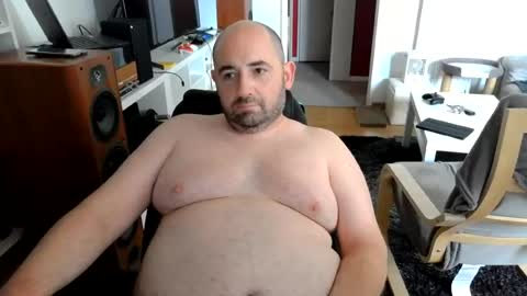 Snapshot of bennn54 chatting on 18, 7, 2026 Ben online show from 18, 7, 2026