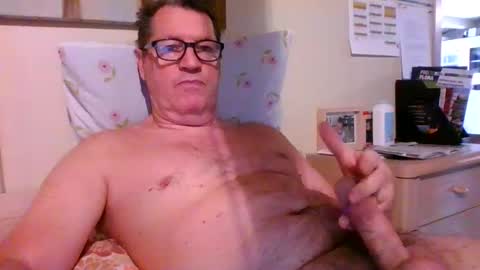 Snapshot of bennybutterfly007 chatting on 10, 3, 2025 bennybutterfly007 online show from 10, 3, 2025