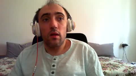 Snapshot of bentish chatting on 7, 7, 2026 bentish online show from 7, 7, 2026