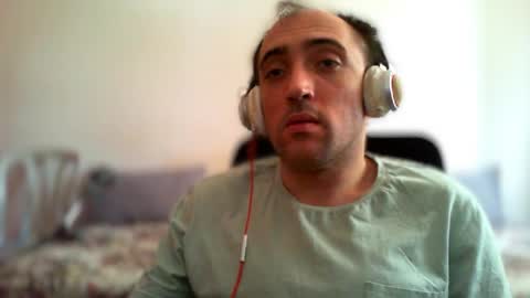 Snapshot of bentish chatting on 25, 7, 2026 bentish online show from 25, 7, 2026