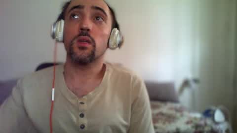 Snapshot of bentish chatting on 8, 8, 2026 bentish online show from 8, 8, 2026