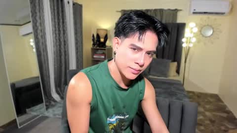 bentlyfuck online show from 3, 3, 2025