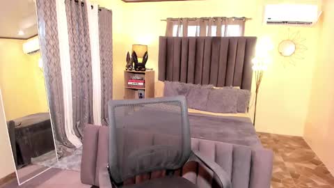 bentlyfuck online show from 5, 3, 2025