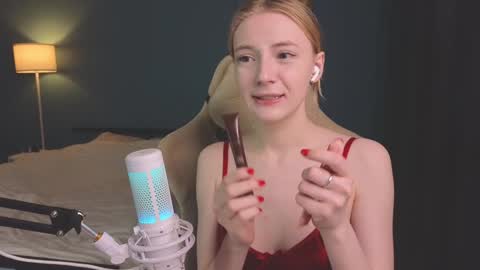 Snapshot of benty_bunny chatting on 16, 12, 2024 Alice online show from 16, 12, 2024