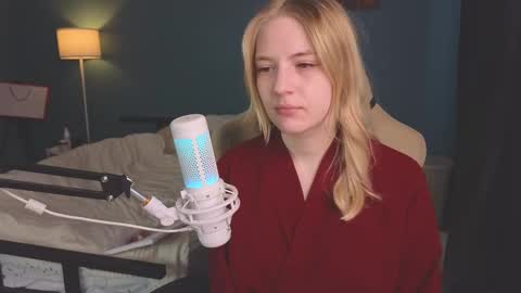 Snapshot of benty_bunny chatting on 6, 3, 2025 Alice online show from 6, 3, 2025