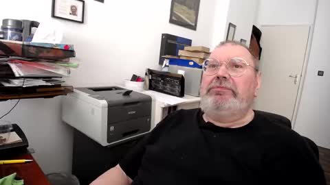 Snapshot of berlinerbaer1963 chatting on 9, 6, 2026 berlinerbaer1963 online show from 9, 6, 2026