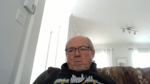 Snapshot of bernard1102 chatting on 10, 3, 2025 bernard1102 online show from 10, 3, 2025