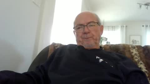 Snapshot of bernard1102 chatting on 10, 9, 2025 bernard1102 online show from 10, 9, 2025