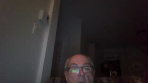 Snapshot of bernard1102 chatting on 26, 10, 2025 bernard1102 online show from 26, 10, 2025