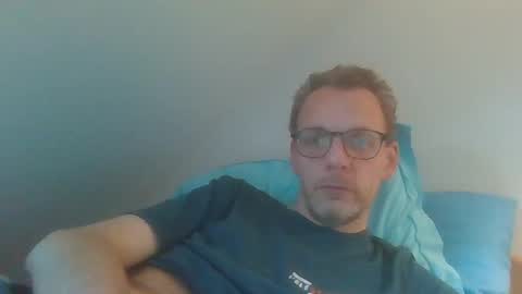 Snapshot of bernie484237 chatting on 2, 6, 2026 Bernie online show from 2, 6, 2026