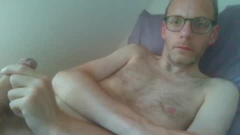Snapshot of bernie484237 chatting on 27, 6, 2026 Bernie online show from 27, 6, 2026