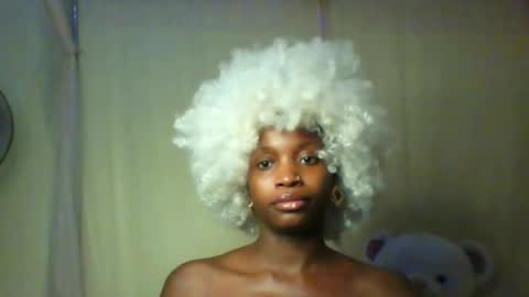 Snapshot of berries02 chatting on 1, 11, 2025 Berries online show from 1, 11, 2025