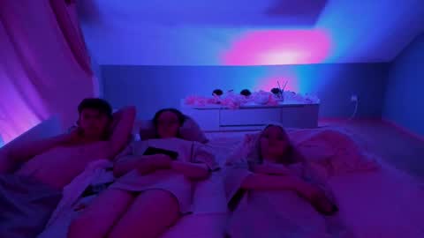 Danny and Kira online show from 10, 3, 2025