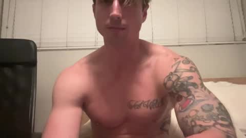 Snapshot of bestcoast35 chatting on 23, 11, 2025 Bestcoast3579 online show from 23, 11, 2025