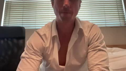 Snapshot of bestcoast35 chatting on 16, 12, 2025 Bestcoast3579 online show from 16, 12, 2025