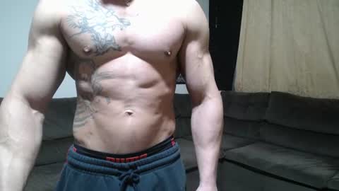 Snapshot of bestmuscle chatting on 12, 7, 2026 bestmuscle online show from 12, 7, 2026