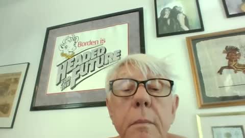 Snapshot of bestshot1951 chatting on 4, 5, 2026 bestshot1951 online show from 4, 5, 2026