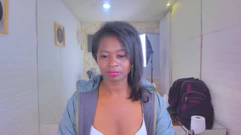 Snapshot of betany_grey chatting on 15, 2, 2026 Betaby grey online show from 15, 2, 2026