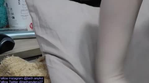 bethanylenz2 online show from 23, 11, 2025