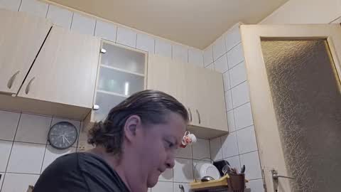 Snapshot of bethnorth chatting on 8, 10, 2025 bethnorth online show from 8, 10, 2025