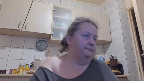 Snapshot of bethnorth chatting on 19, 12, 2025 bethnorth online show from 19, 12, 2025