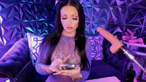 Snapshot of bettybishop chatting on 2, 2, 2026 NatashaxoBangs online show from 2, 2, 2026