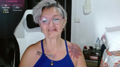 Snapshot of bety_cum3 chatting on 12, 4, 2026 bibiana online show from 12, 4, 2026