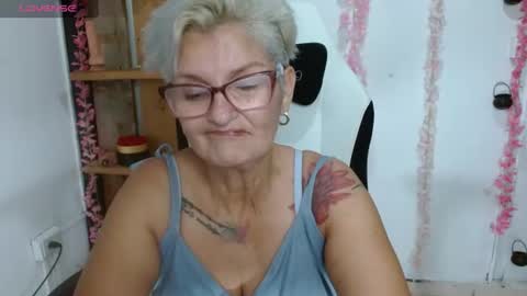 Snapshot of bety_cum3 chatting on 20, 7, 2026 bibiana online show from 20, 7, 2026